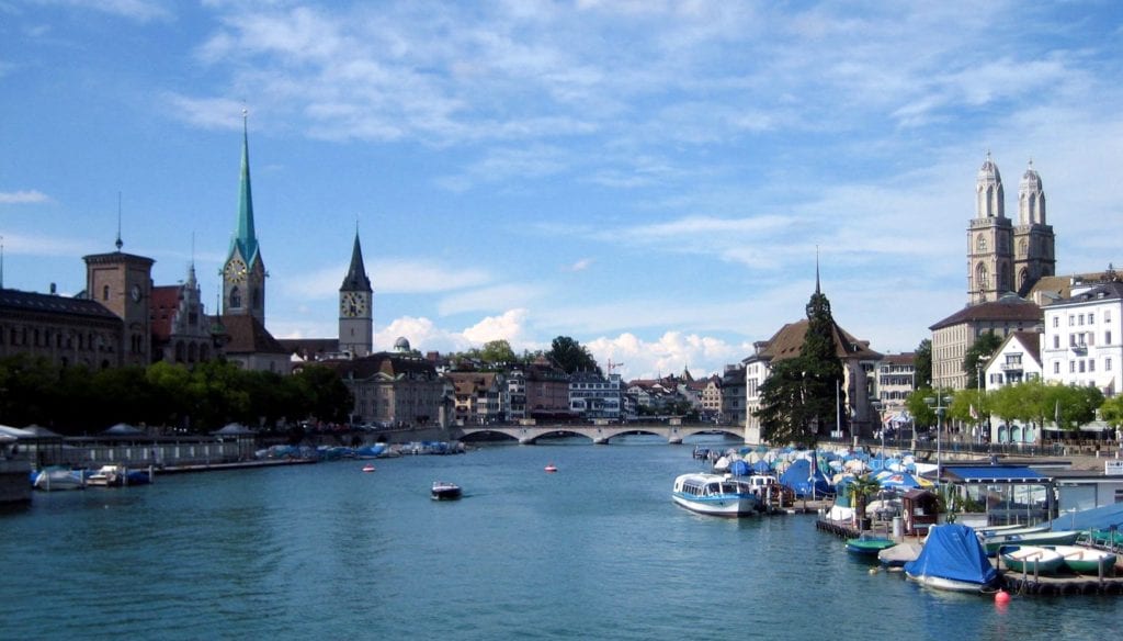 Panorama Zurychu - samochodem do Szwajcarii