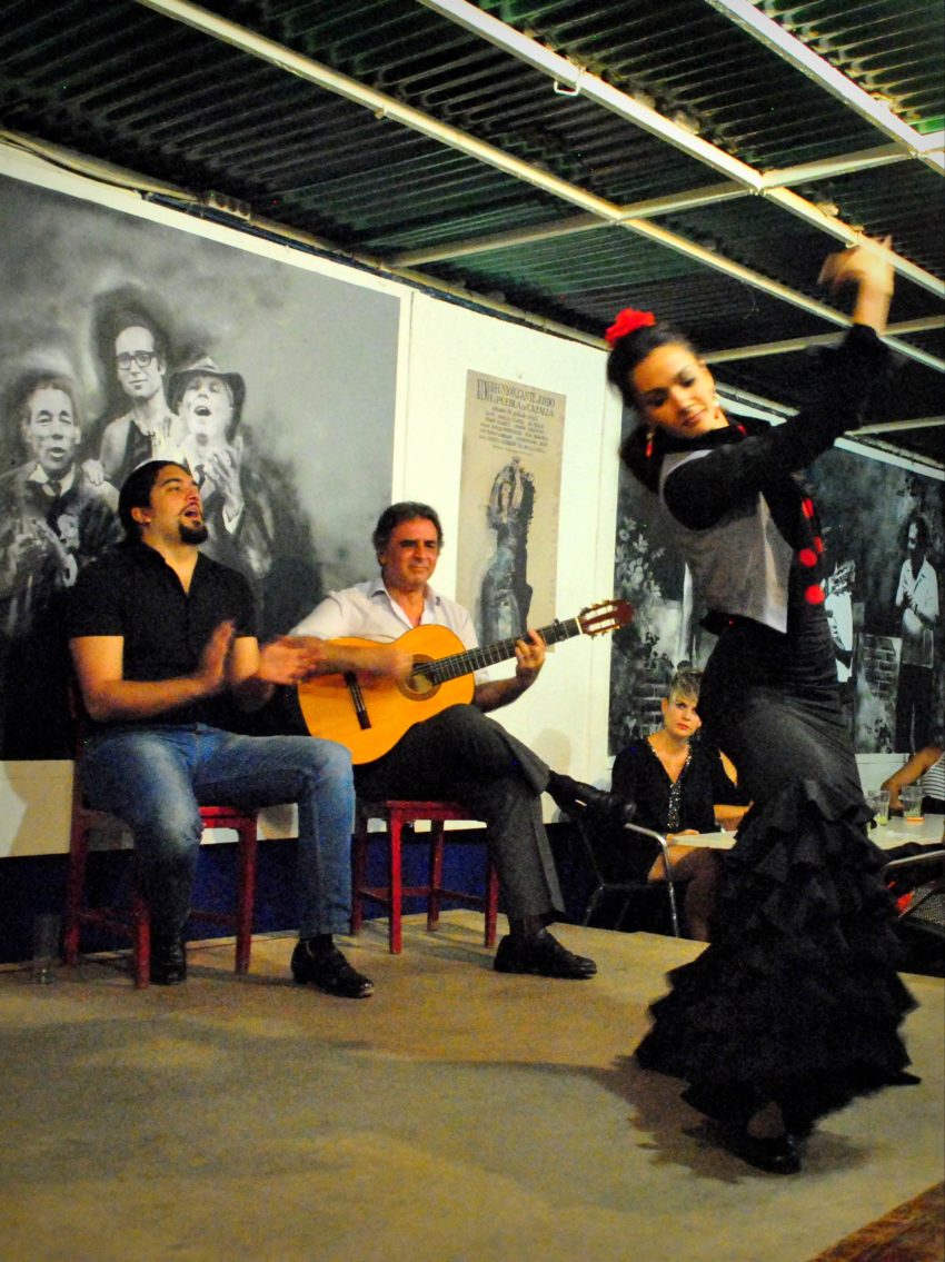 Flamenco w La Carbonerii, Sewilla - zwiedzanie Andaluzji