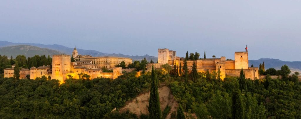 zespol palacowy Alhambra grenada - zwiedzanie Andaluzji