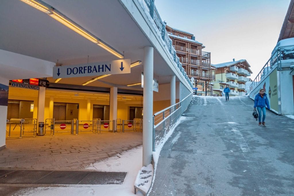 Alpejski kurort Serfaus w Austrii i najkrótsza linia metra na świecie
