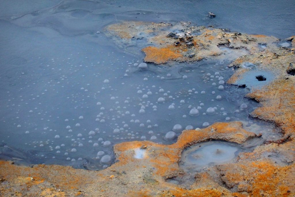 Pola geotermalne Krysuvik na Islandii